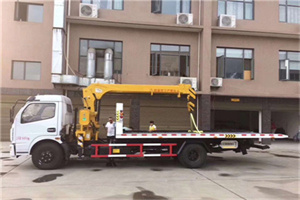 盐池附近汽车轮胎更换